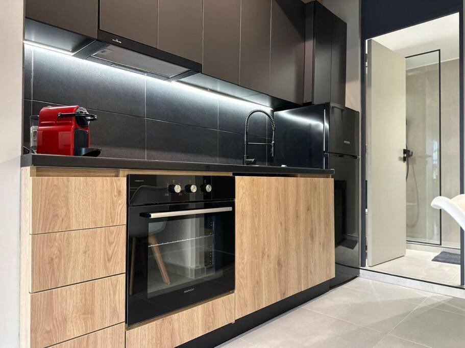 Downtown Living 2 Apartman Szaloniki Kültér fotó